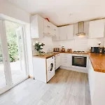 La Petite Maison